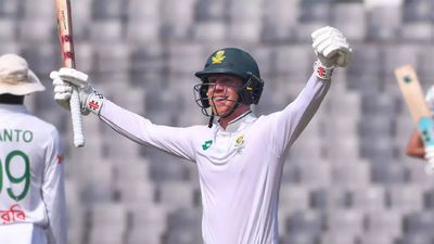 Kyle Verreynne century puts South Africa in driving seat against Bangladesh in first Test