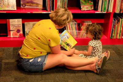 Half of parents do not read to their young children every day – survey