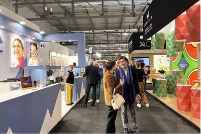 Be Unforgettable: How Custom Exhibition Stands Attract Attention at Trade Fairs