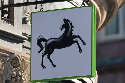 Lloyds reveals stronger-than-expected profit as consumer confidence picks up