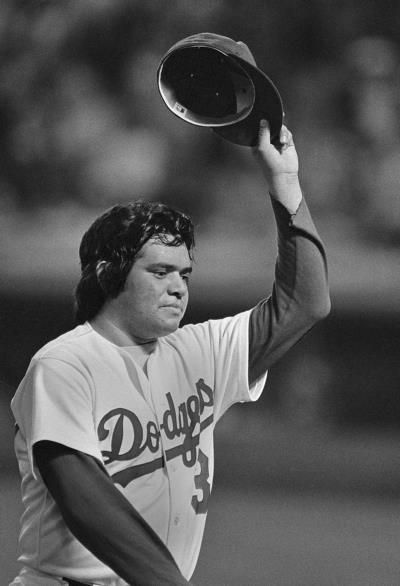 Dodgers Legend Fernando Valenzuela Dies At 63