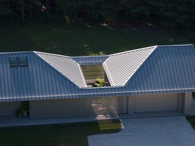 This sustainable family home is an Ontario retreat in tune with its setting