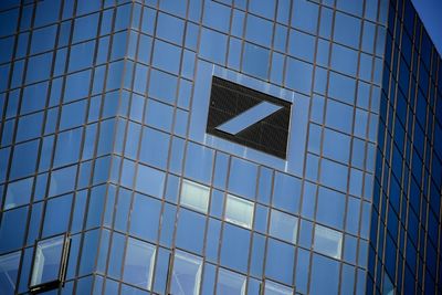 Deutsche Bank Profits Boosted By Legal Settlements