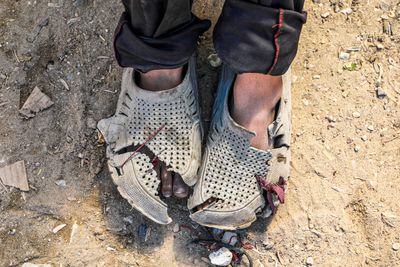 Gaza parents’ heartbreak as children’s clothes, shoes fall to pieces