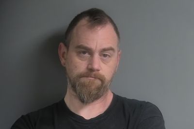 Angry Iowa Man Used American Flag to Strangle Woman During Dispute: Police