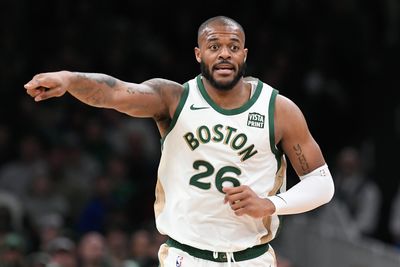 Watch Xavier Tillman Sr. receive his NBA championship ring from the Boston Celtics