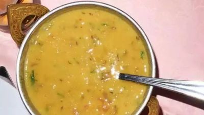 8 reasons Indians add ghee in dal and why it should be added in soups too
