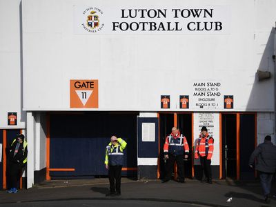 Luton Town vs Sunderland LIVE: Championship latest score, goals and updates from fixture