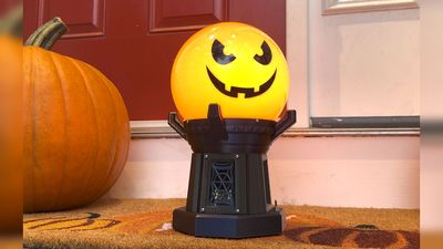 Raspberry Pi turns Ikea jack-o-lantern lamp into spooky interactive Halloween decor