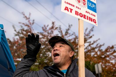 Boeing's new CEO says the company will be 'iconic' again—even after losing more than $6 billion last quarter