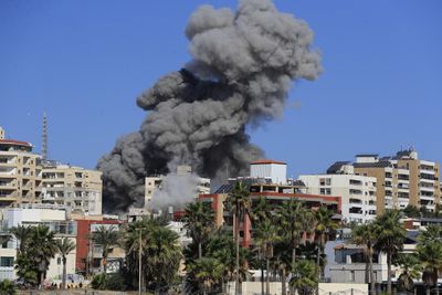 Israeli strikes pound Lebanese southern coastal city of Tyre