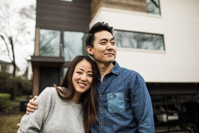 Why these financial advisors say couples shouldn't commingle their assets