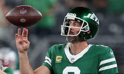 Aaron Rodgers’ big words describing a Jets rebound show he’s read at least 1 book