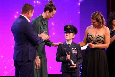 Aspiring pilot, 10, who raised £160,000 for charity wins Pride of Britain award