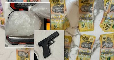 Woman accused of having handbag full of meth, $4000 in illegal cash