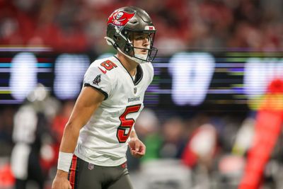 Bucs waive former Georgia Bulldog