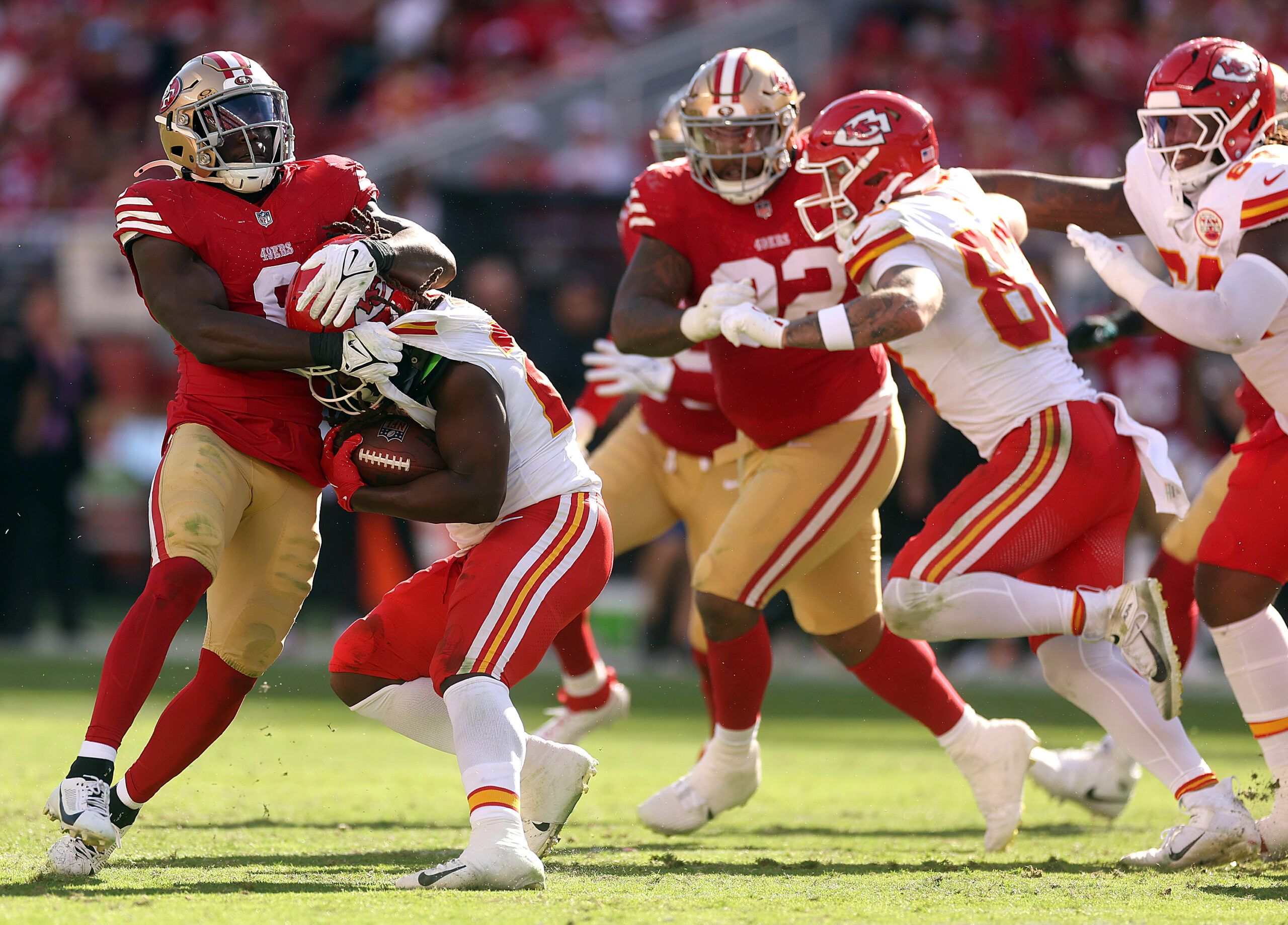Hard-hitting rookie standing out to 49ers HC Kyle…