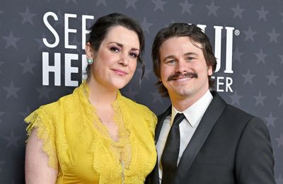 Melanie Lynskey hails Jason Ritter a 'true feminist'