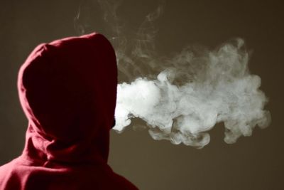 Disposable vapes to be banned from June ...Tech & Science Daily podcast