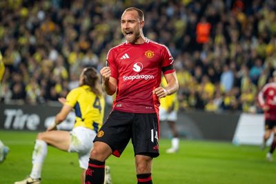 Fenerbahce vs Manchester United LIVE! Europa League match stream, latest score and goal updates today