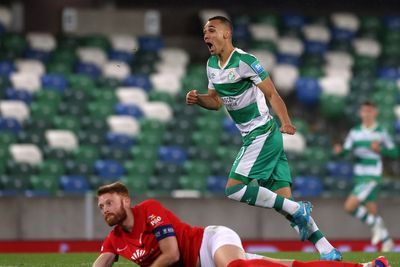 Shamrock Rovers ease to dominant win over Larne