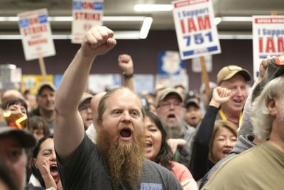 Prolonged Strike Clouds New Boeing CEO's Turnaround