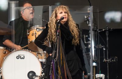 Stevie Nicks realised she had late-stage eye disease after psychedelic-style hallucinations