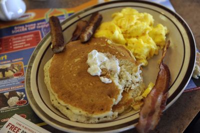 Major breakfast restaurant announces store closures, saddens fans