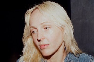 On Patterns in Repeat, Laura Marling happily departs from the Joni Mitchell motherhood narrative