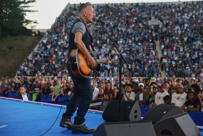 Bruce Springsteen slams Trump in one sentence as he serenades crowd at Harris rally