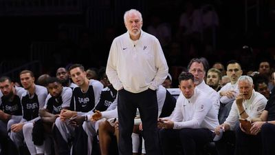 Gregg Popovich Describes How Mavericks Signing of Klay Thompson 'Wrecked His Night'