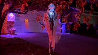 This Raspberry Pi reaper scares trick-or-treaters using new AI camera