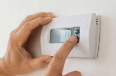 Should You Leave Your Heat on All Day or Turn It Off? Which is Cheaper?