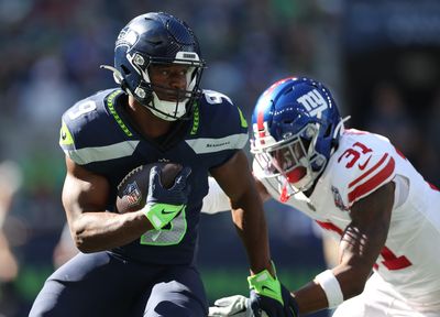 Seahawks to wear all-navy uniform in Week 8 vs Bills