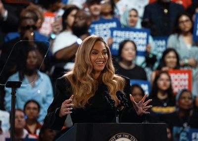 Beyoncé Calls For 'Chorus Of Unity' Vote At Thunderous Harris Rally