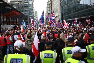 Four arrested as thousands of far-right Tommy Robinson protesters rally in London