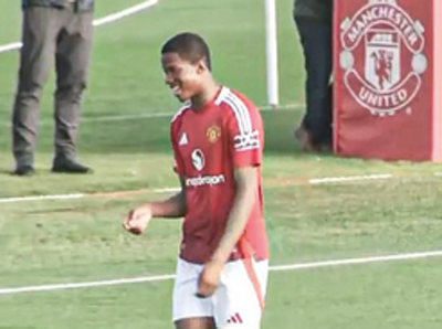 Chido Obi-Martin: Arsenal look away now - young prodigy scores hat-trick on Manchester United Under-18s debut