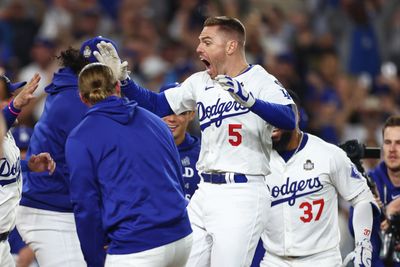 Freddie Freeman delivered a beautiful tribute to his dad after World Series walk-off grand slam