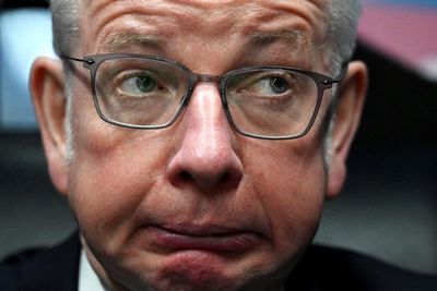 The week in audio: Surviving Politics With Michael Gove; In the Studio; Up in Smoke; Unfit for Service – review