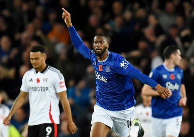 Everton 1-1 Fulham: Beto salvages dramatic last-gasp point in Goodison clash