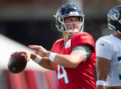 Titans elevate QB Trevor Siemian, RB Josh Kelley from practice squad