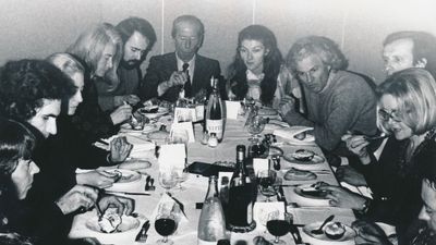 A new exhibition retraces 50 years of Pierre Paulin’s history around the table