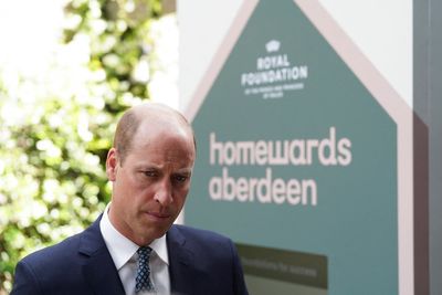 William talks to George, Charlotte and Louis about homelessness on school run