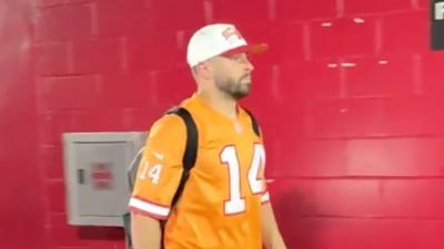 Baker Mayfield Paid Awesome Pregame Tribute to Chris Godwin Days After WR’s Injury