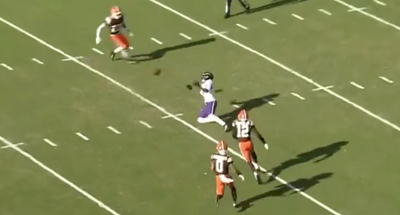 Ravens’ Rashod Bateman tragically dropped a perfect Lamar Jackson pass after losing it in the sun