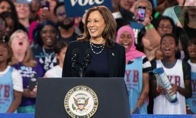 Harris campaigns in Philadelphia with promise to win presidential election