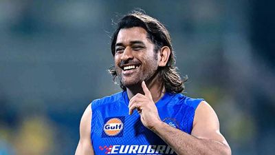MS Dhoni 'reveals' how he still looks like he is in his thirties