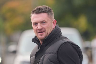 Tommy Robinson admits contempt of court