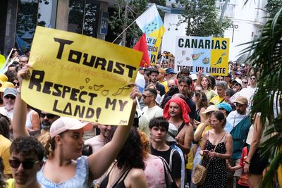 Spanish protests against ‘suffocating’ overtourism spill into San Sebastian