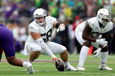 Raiders Week 8 snap counts vs Chiefs: Jackson Powers-Johnson sees time at center